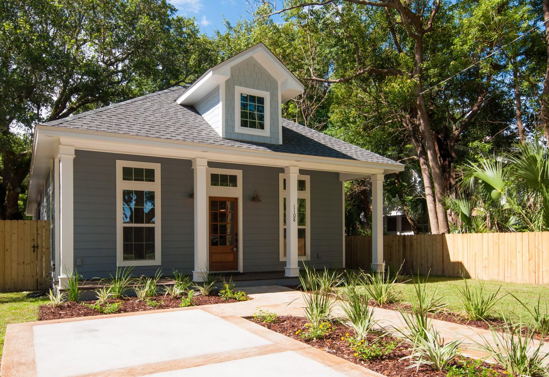 Front left view of Shotgun Cottage on Lloyd Street in East Hill