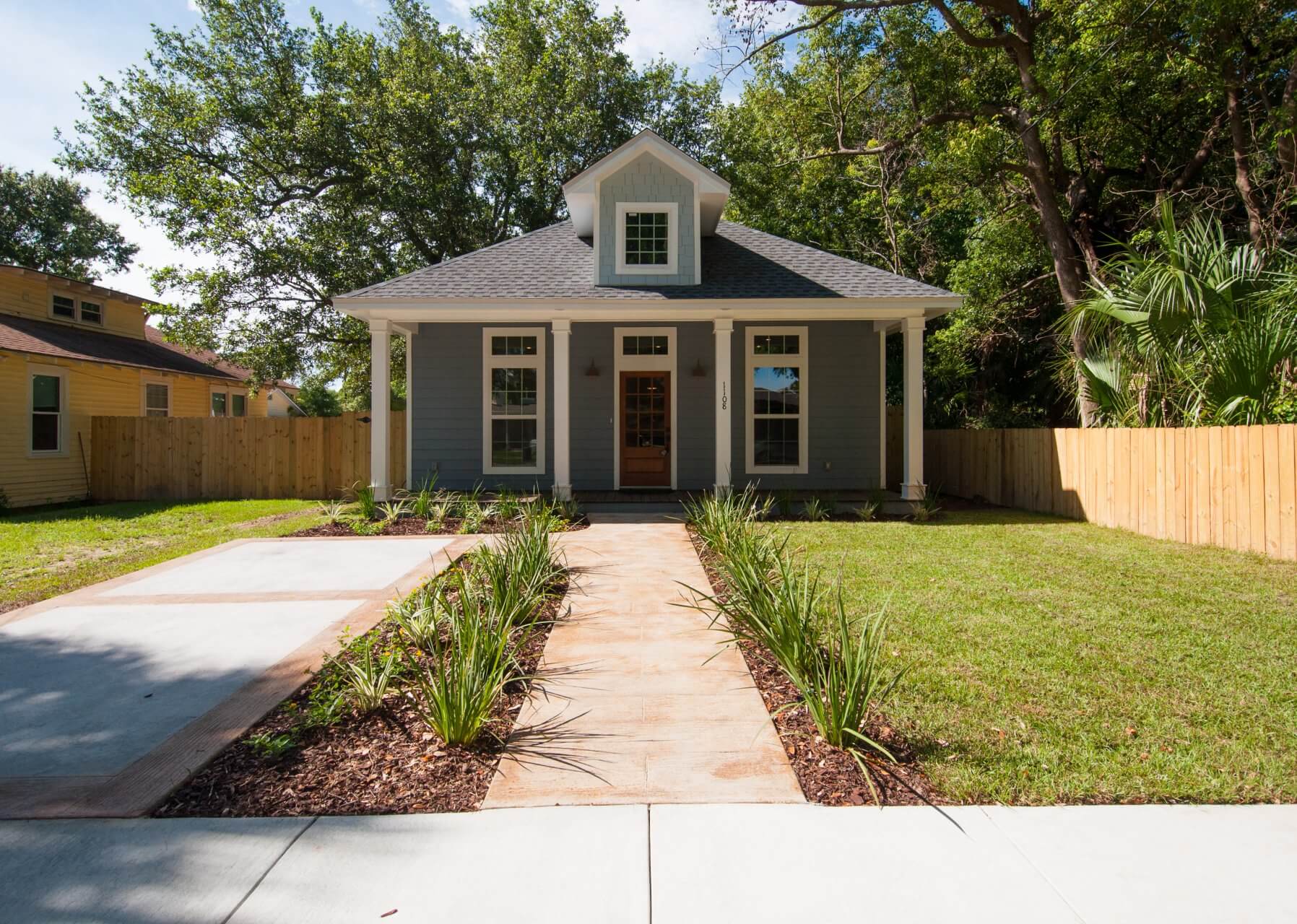 Front view of Shotgun Cottage on Lloyd Street in East Hill